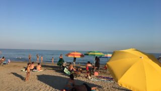 イタリア人はビーチが大好き！日焼けなんて気にしない！【夏・休暇・海】